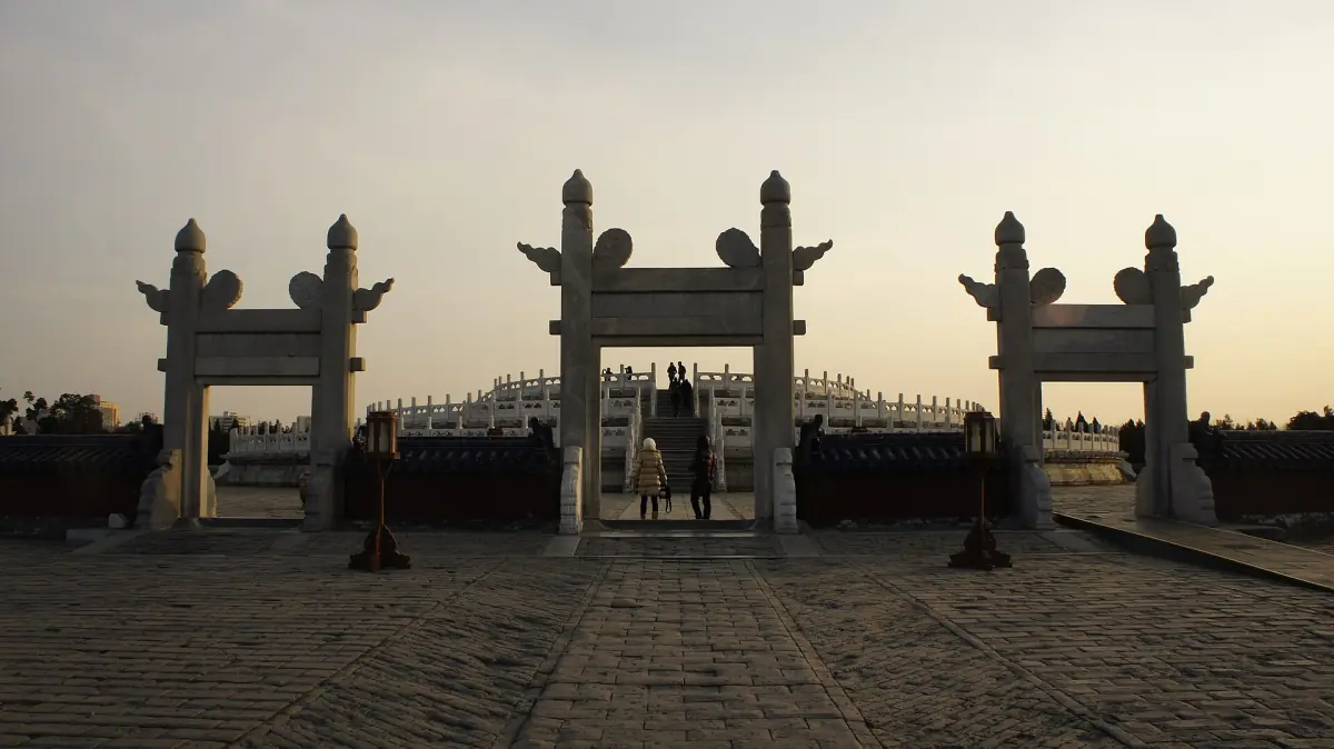 A Lingxing gate of the Circular Mound Altar